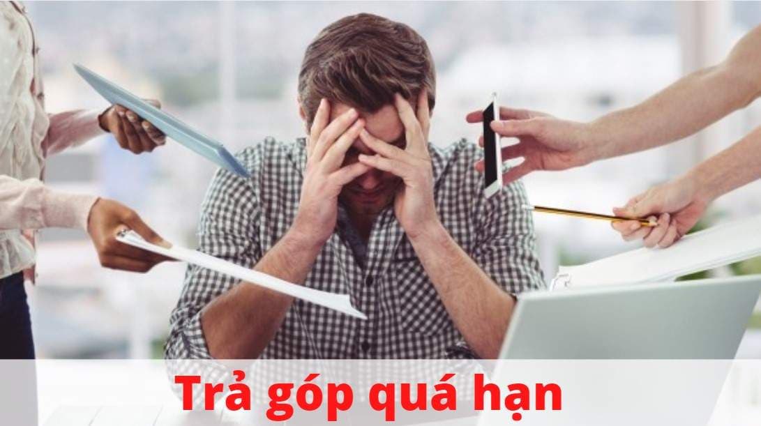 vay-tra-gop-qua-han-co-bi-kien-ra-toa-hay-khong